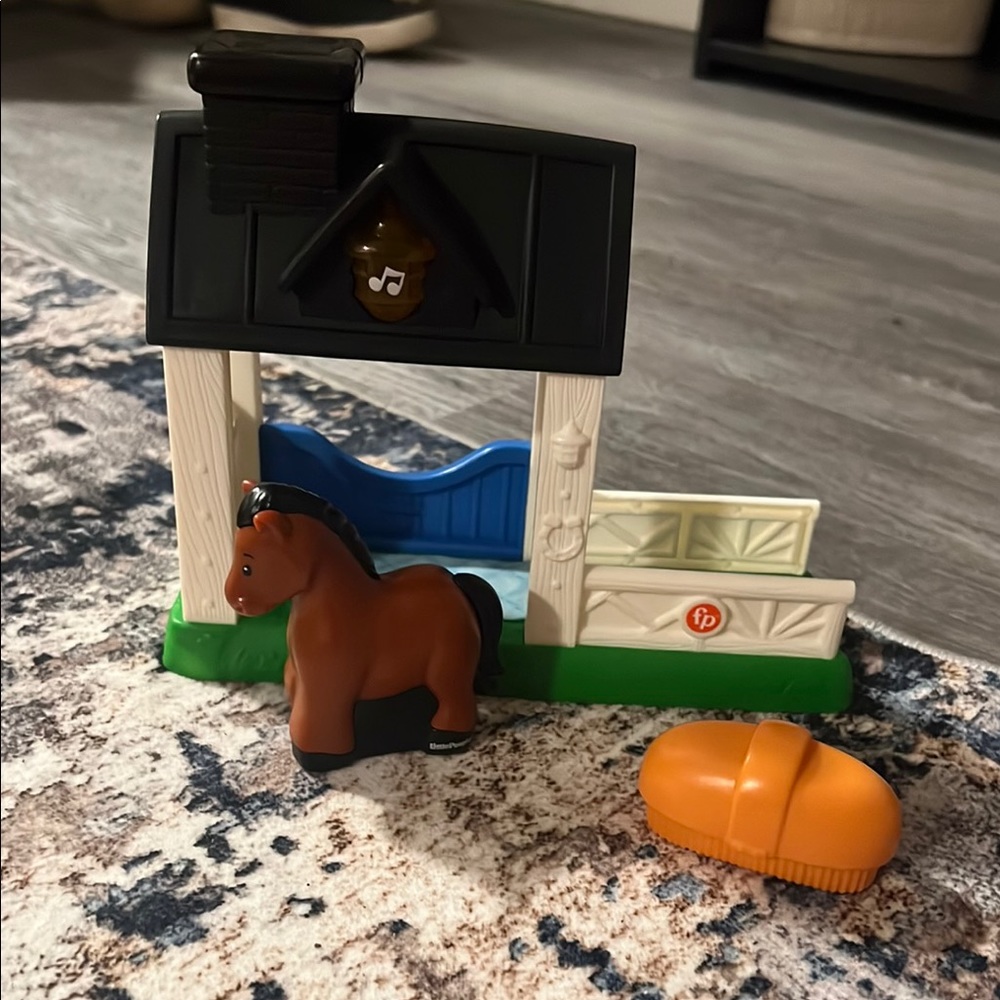 Fisher Price Little People Toy Horse Stable Set
